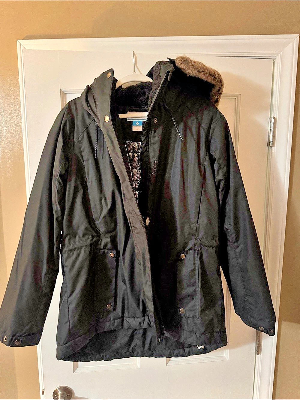 Columbia Black Hooded Puffer Jacket